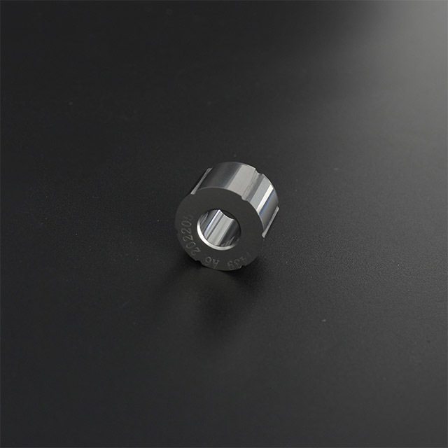 Conjunto de punzones de matriz con n&uacute;cleo de matriz de carburo para matriz de perno